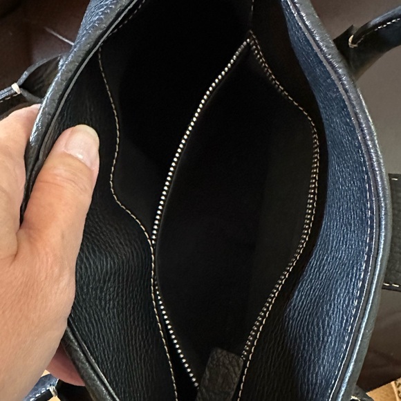 Tod’s Black Leather Handbag with Buckle like new - Picture 4 of 4